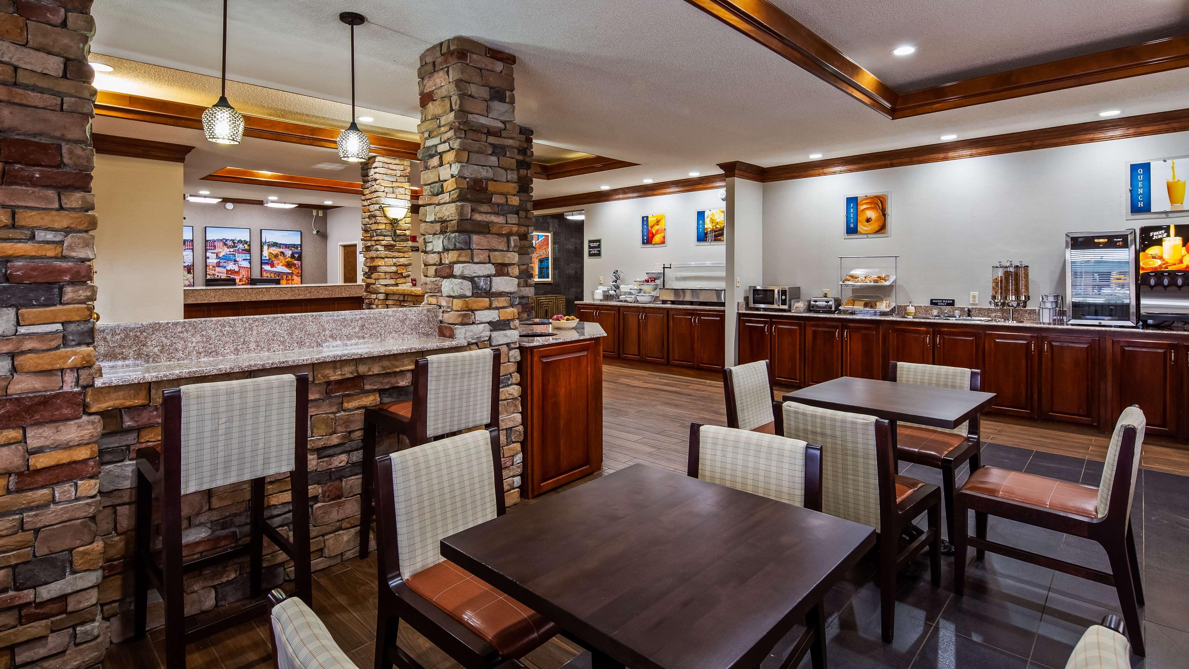 Best Western Inn & Suites Byron Exteriér fotografie