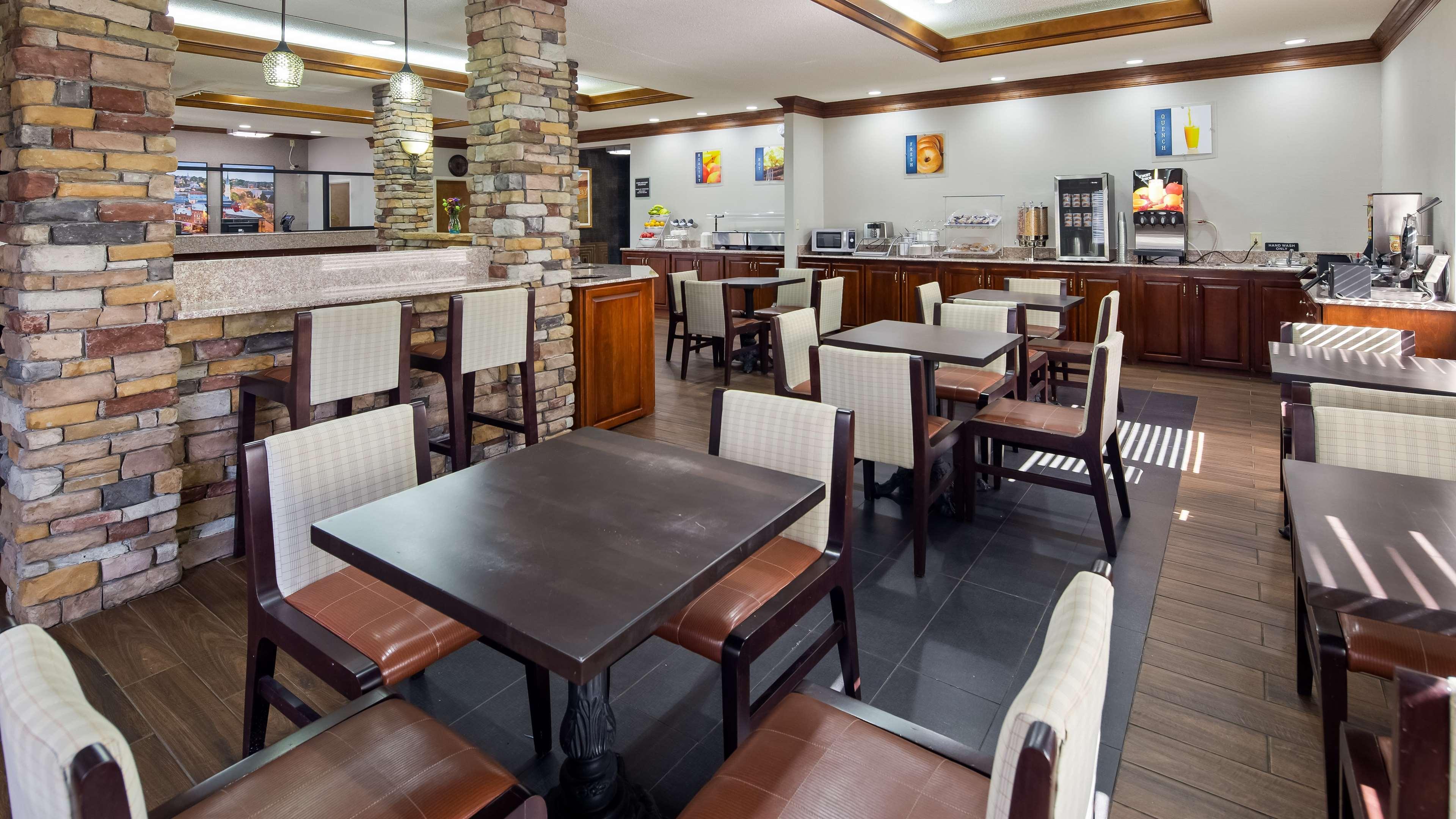 Best Western Inn & Suites Byron Exteriér fotografie